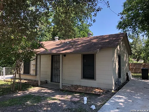1406 Kendalia Ave #1 Photo 1