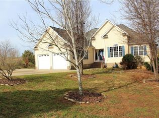 2915 Clear Ridge Dr, Trinity, NC 27370