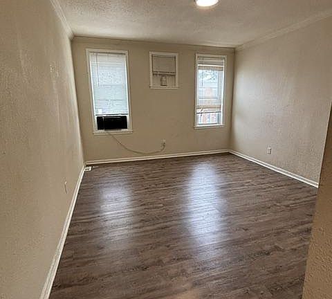 2nd image of 1908 Walbrook Ave