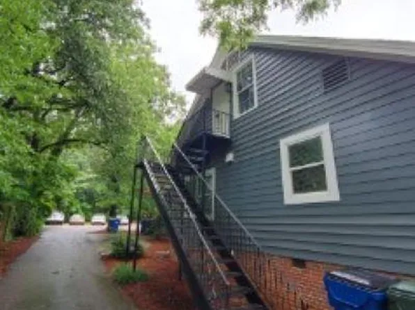 706 Powell Dr APT 3, Raleigh, NC 27606