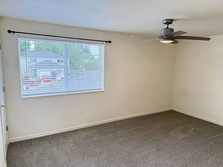4432 Fergus Ave — Photo 30