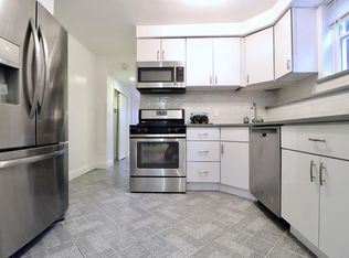 6043 59th Rd APT 1, Maspeth, NY 11378