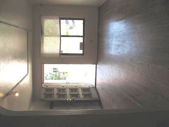 2nd image of 541 Morningside Dr NE