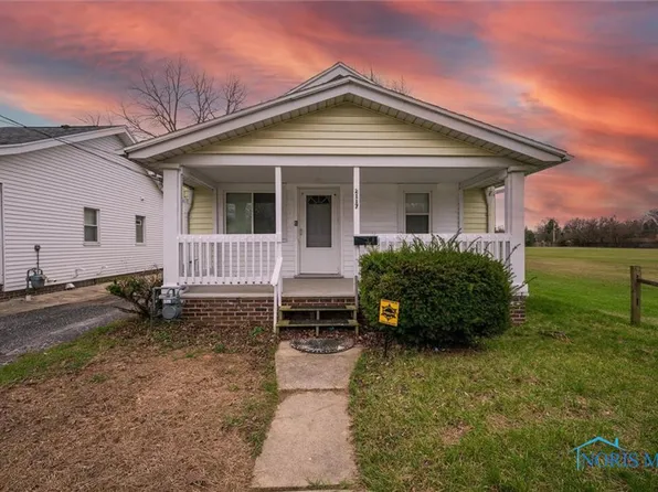 2117 Fairfax Rd, Toledo, OH 43613