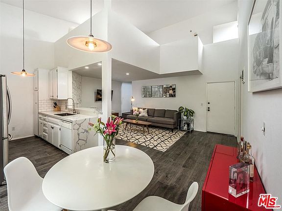 5th image of 1914 Corinth Ave APT 209