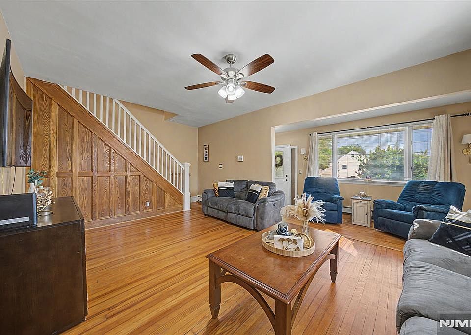 1st image of 103 Chamberlain Ave