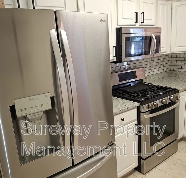 6402 Baltimore Dr — Photo 4
