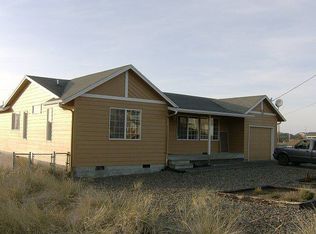 1614 NW Parker Ave, Waldport, OR 97394