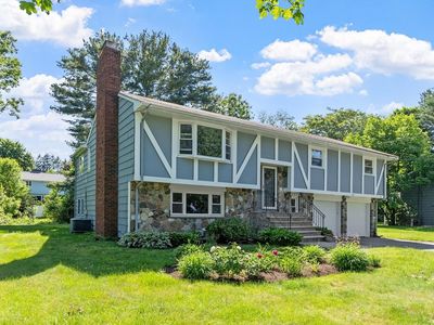 241 Worthen Rd E, Lexington, MA, 02421
