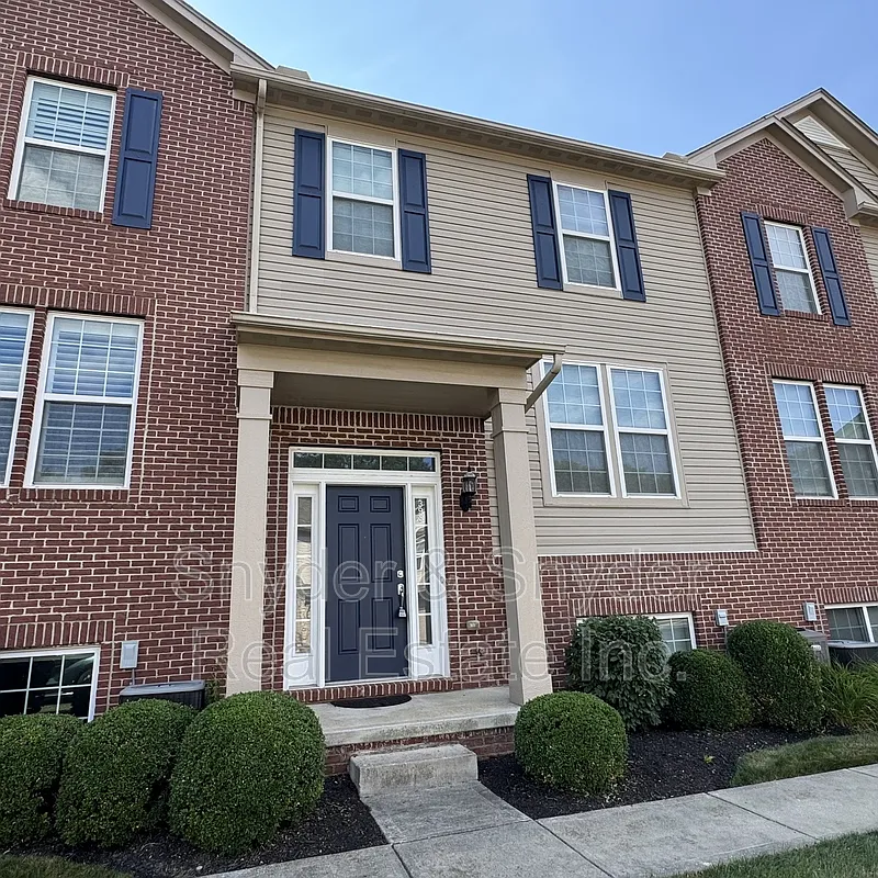 2 bed, 2.0 bath, 1662 sqft, $2,300 — Photo 1