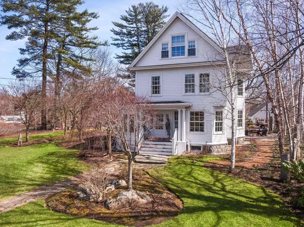 28 Wentworth Street, Kittery, ME 03904