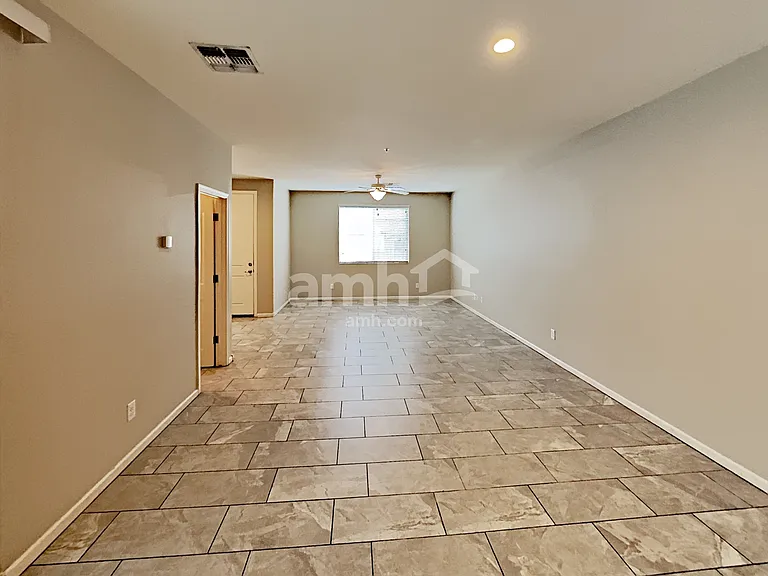 20734 W Stone Hill Rd — Photo 6