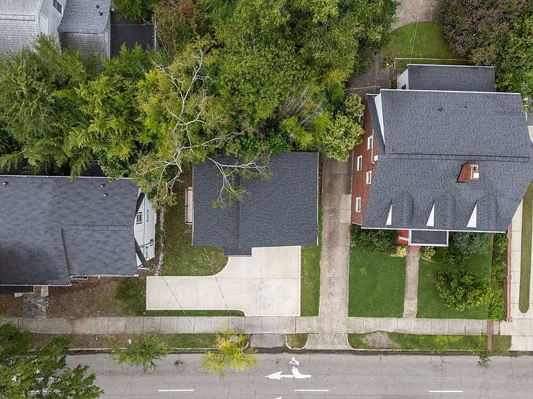1001B N Gregson St — Photo 22