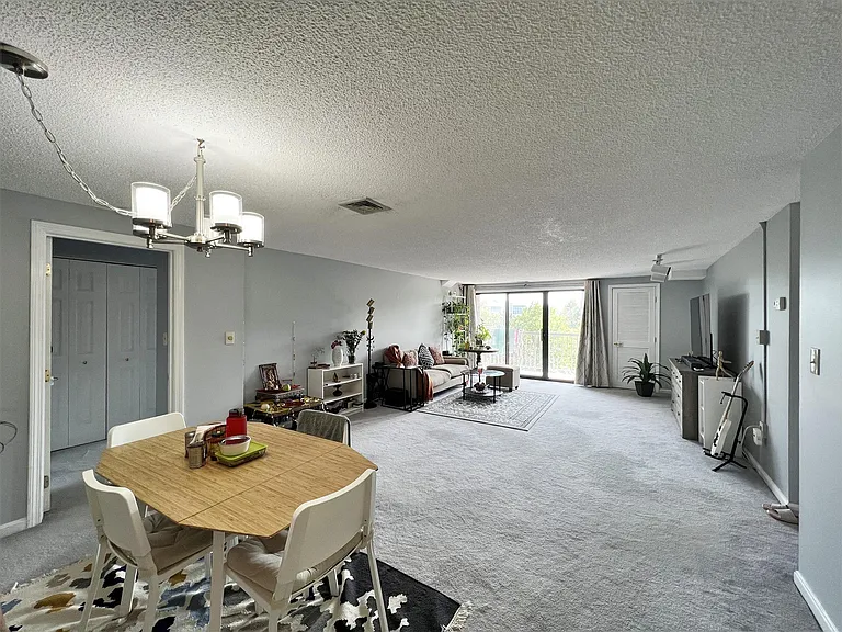 32 Revere Beach Pkwy — Photo 3