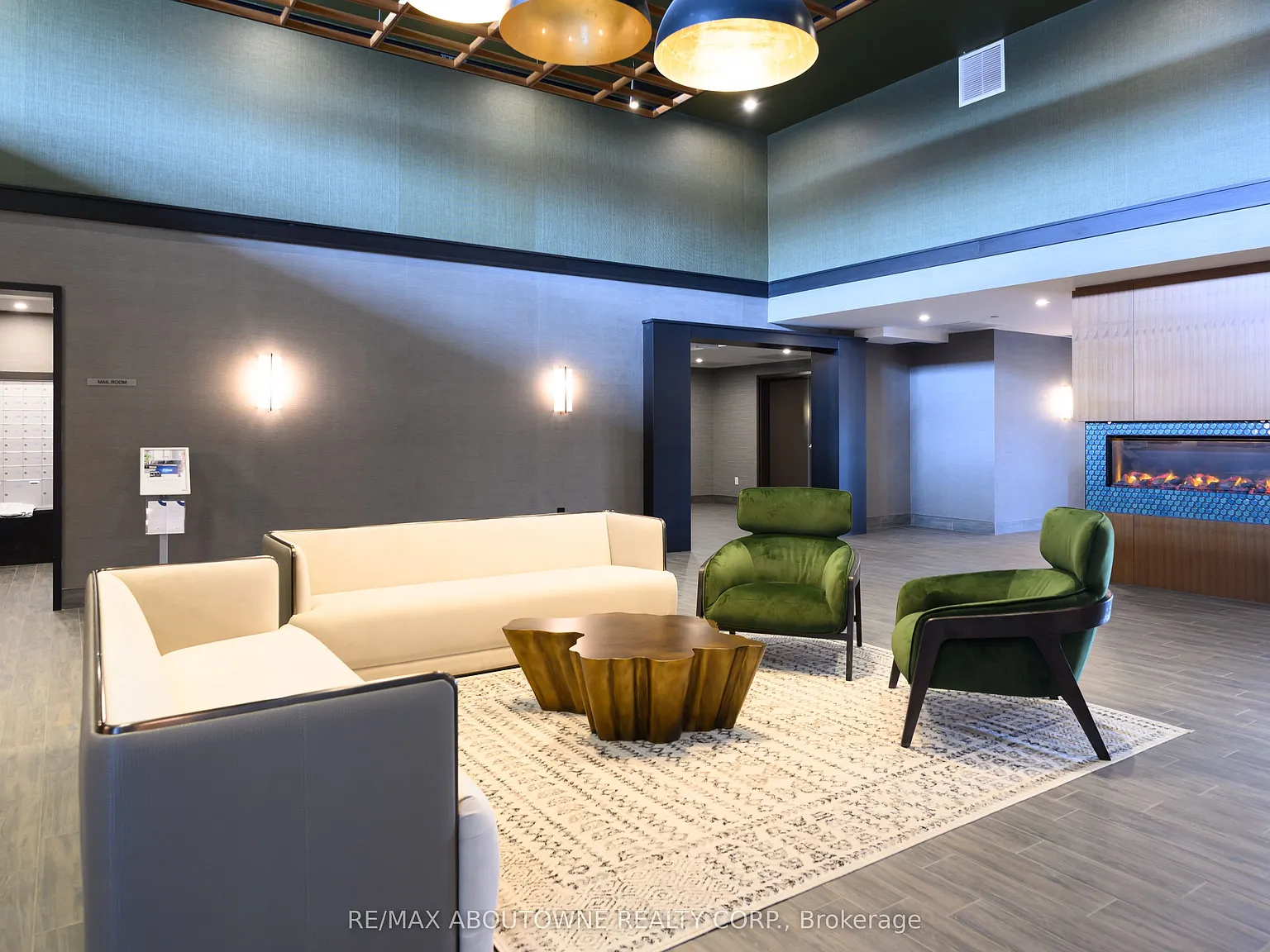 2 bed, $2,300 — Photo 4