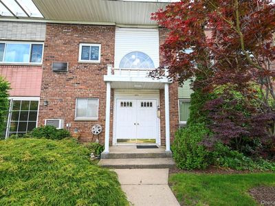 271 N Newbridge Rd APT 2C, Levittown, NY, 11756