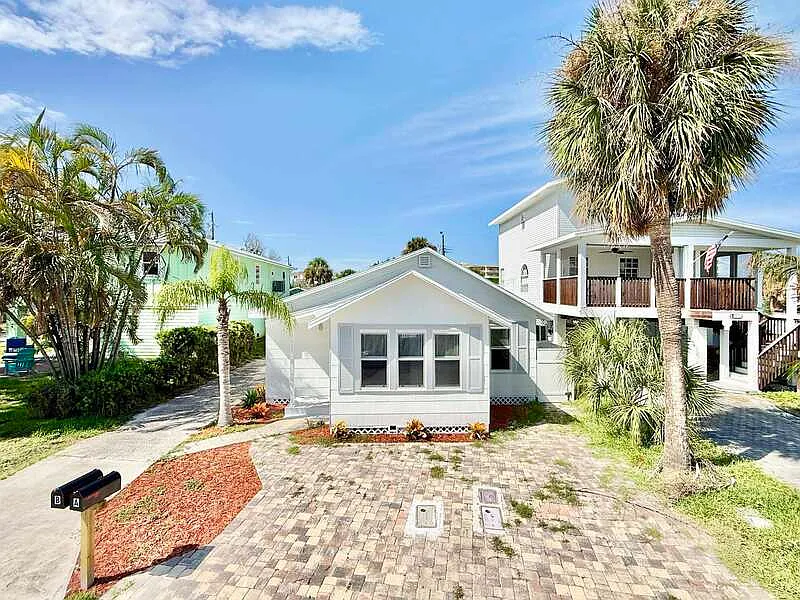 1 bed, 1.0 bath, 494 sqft, $1,395 — Photo 2