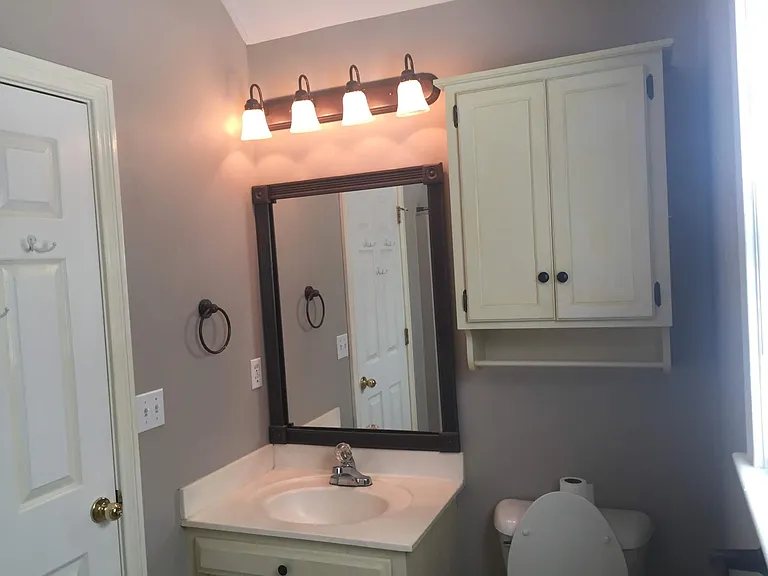 8104 Mee Mee Rd — Photo 10