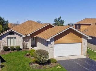18412 Pine Lake Dr, Tinley Park, IL 60477