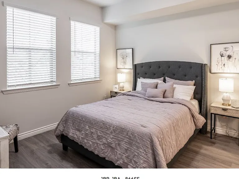 Centerpointe at Market Apartments - 3145 Market Street Riverside CA 92501 — Photo 6
