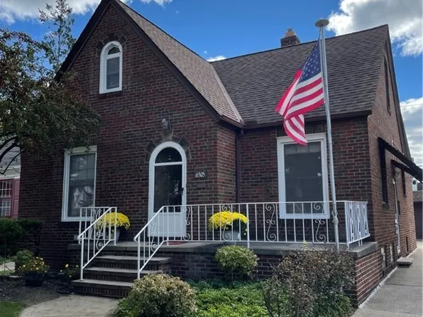 6505 Plainfield Ave, Cleveland, OH 44144
