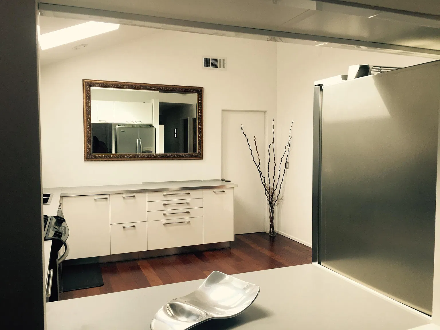 3 bed, 1400 sqft, $6,775 — Photo 4