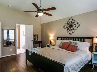 1024 Hampton Dr, Forney, TX 75126