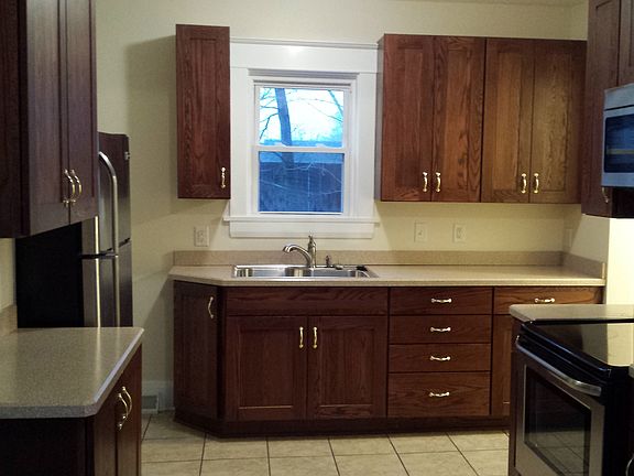 2nd image of 103 Lisbon St