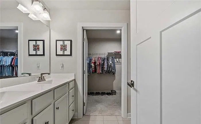 3 bed, 1703 sqft, $1,650 — Photo 2