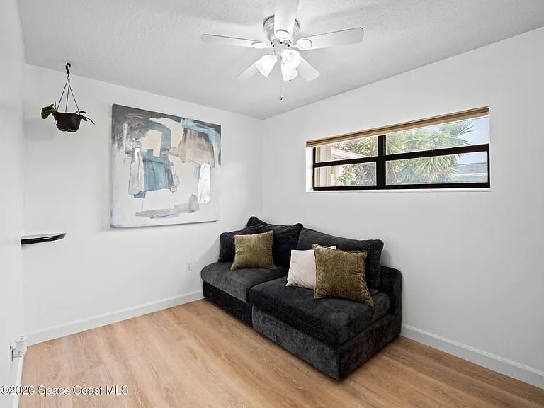 215 Jason Ct — Photo 19