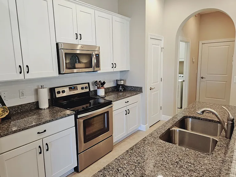 10468 Crooked Creek Dr — Photo 21