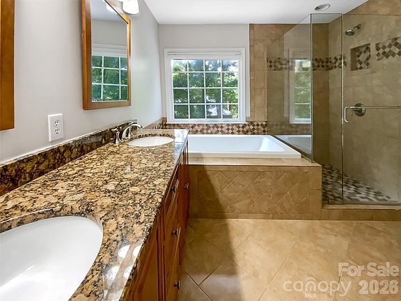 5th image of 8806 Glenside St