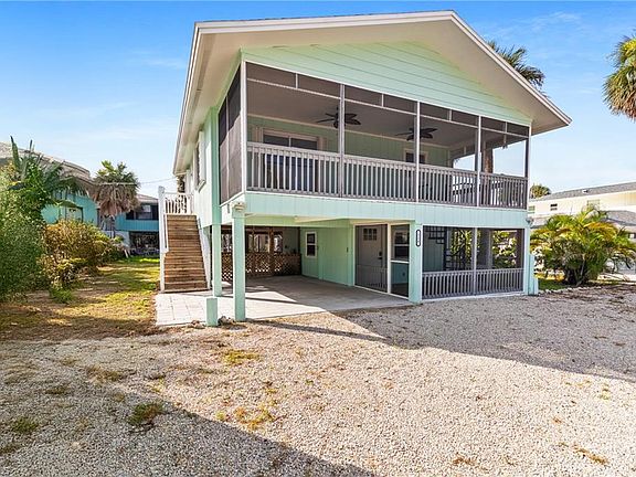 3rd image of 126 Andre Mar DR