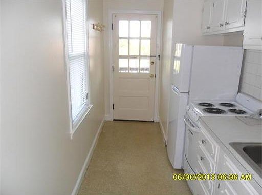 5th image of 275 Neck St Unit C6