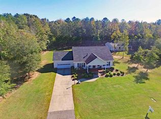 207 W Peninsula Dr, Laurens, SC 29360
