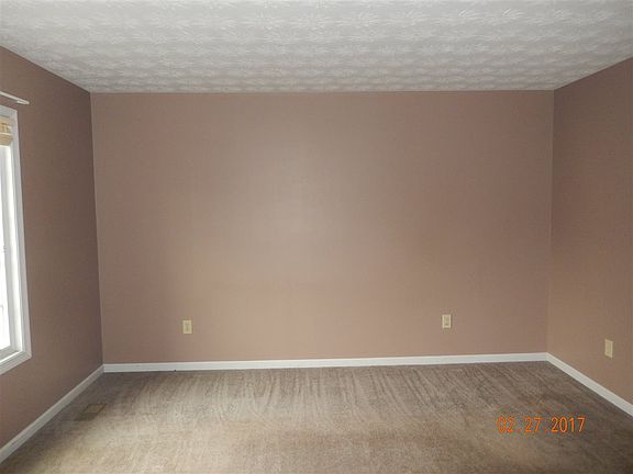 4th image of 3366 Redbud Ln