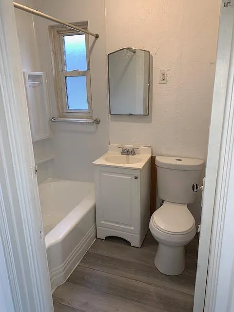 Building Photo - 54 Acheson Ave #2