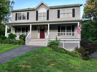 3 Spring Meadow Way, Newburgh, NY 12550