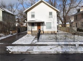 2817 Kingman Blvd, Des Moines, IA 50311