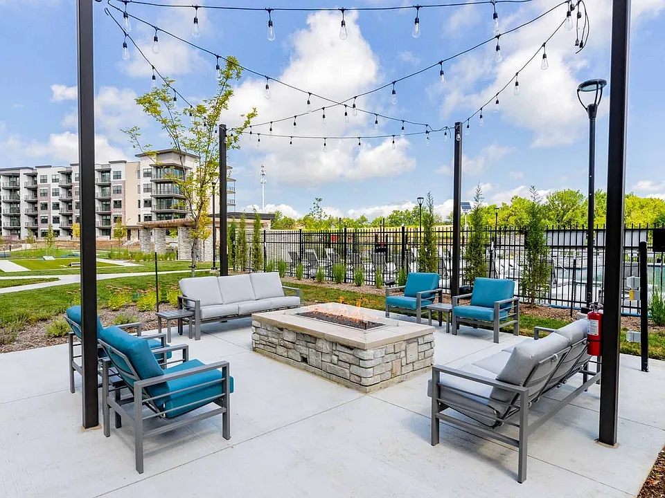 Reflections apartments community photo