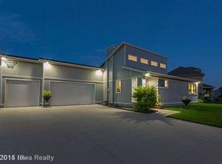 901 NE Silkwood St, Grimes, IA 50111