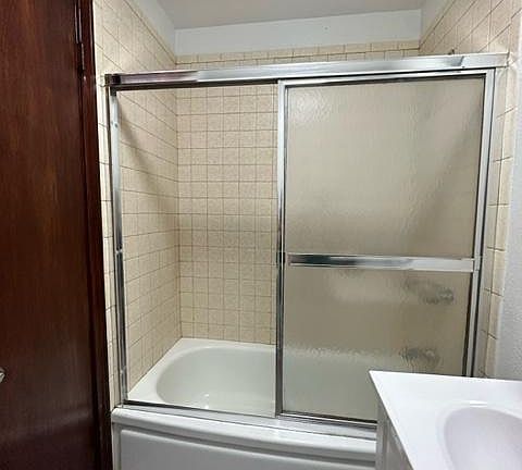 3rd image of 10577 Ohio St #1