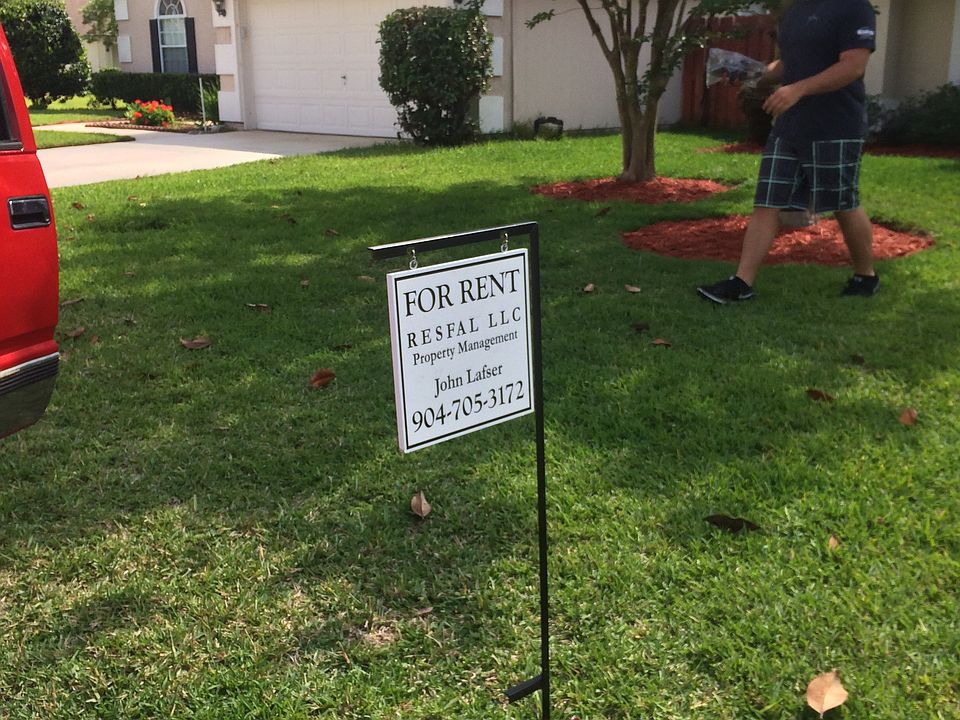 1st image of 404 Mallowbranch Dr