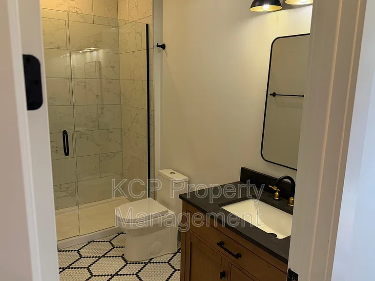 1813 Garland Ave #1 — Photo 17