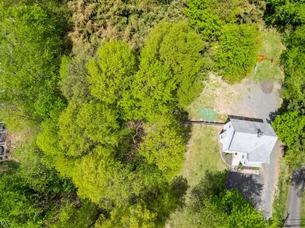 590 Valley Rd, Long Hill Twp., NJ 07933
