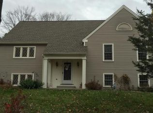 6 Flintlock Rd, Salem, NH 03079