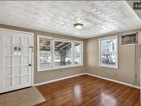 4th image of 4148 S Hooper Ave