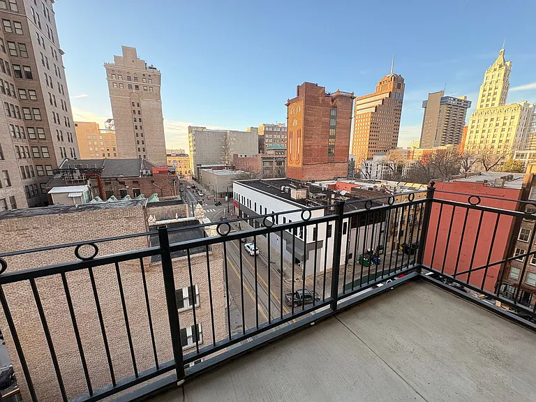 127 Madison Ave #701 — Photo 10