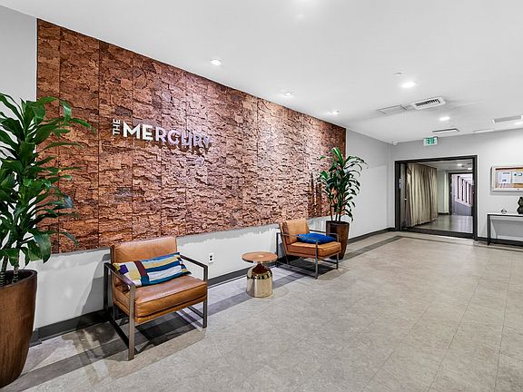 2nd image of 3810 Wilshire Blvd APT 1405