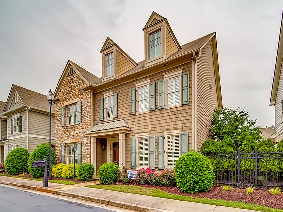 2nd image of 2950 Gateland Sq